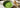 Matcha Tee Zubereitung in einer Schale